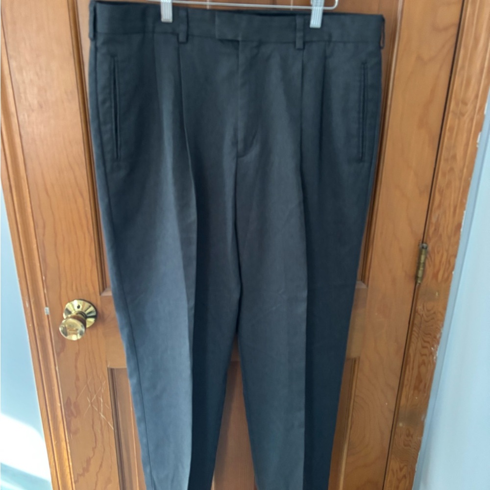 Men's W38 L32 Dockers Gray Dress Pants